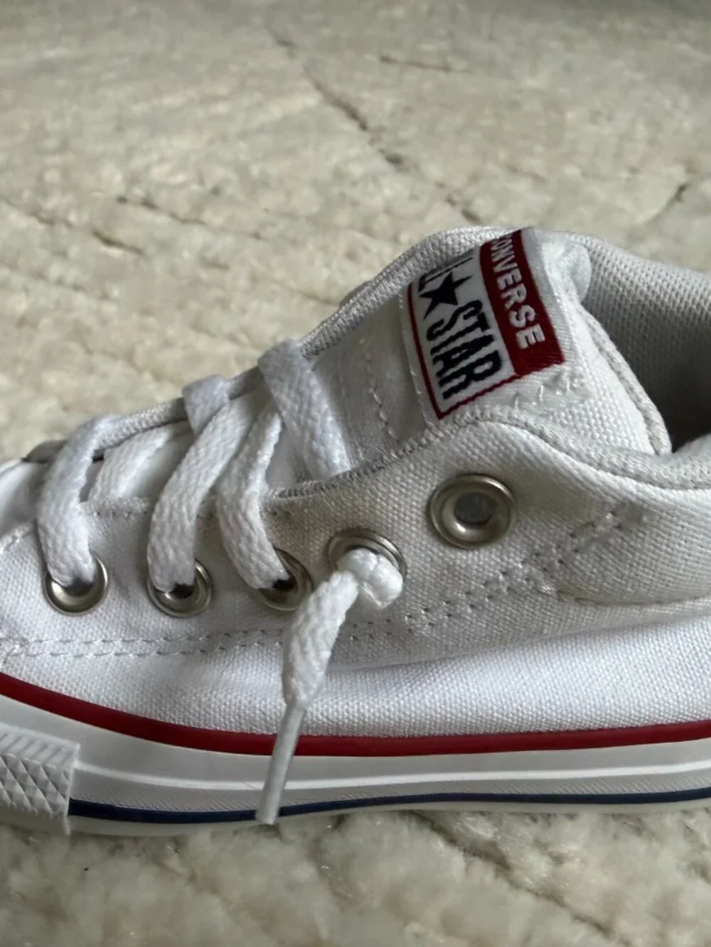 Converse white canvas